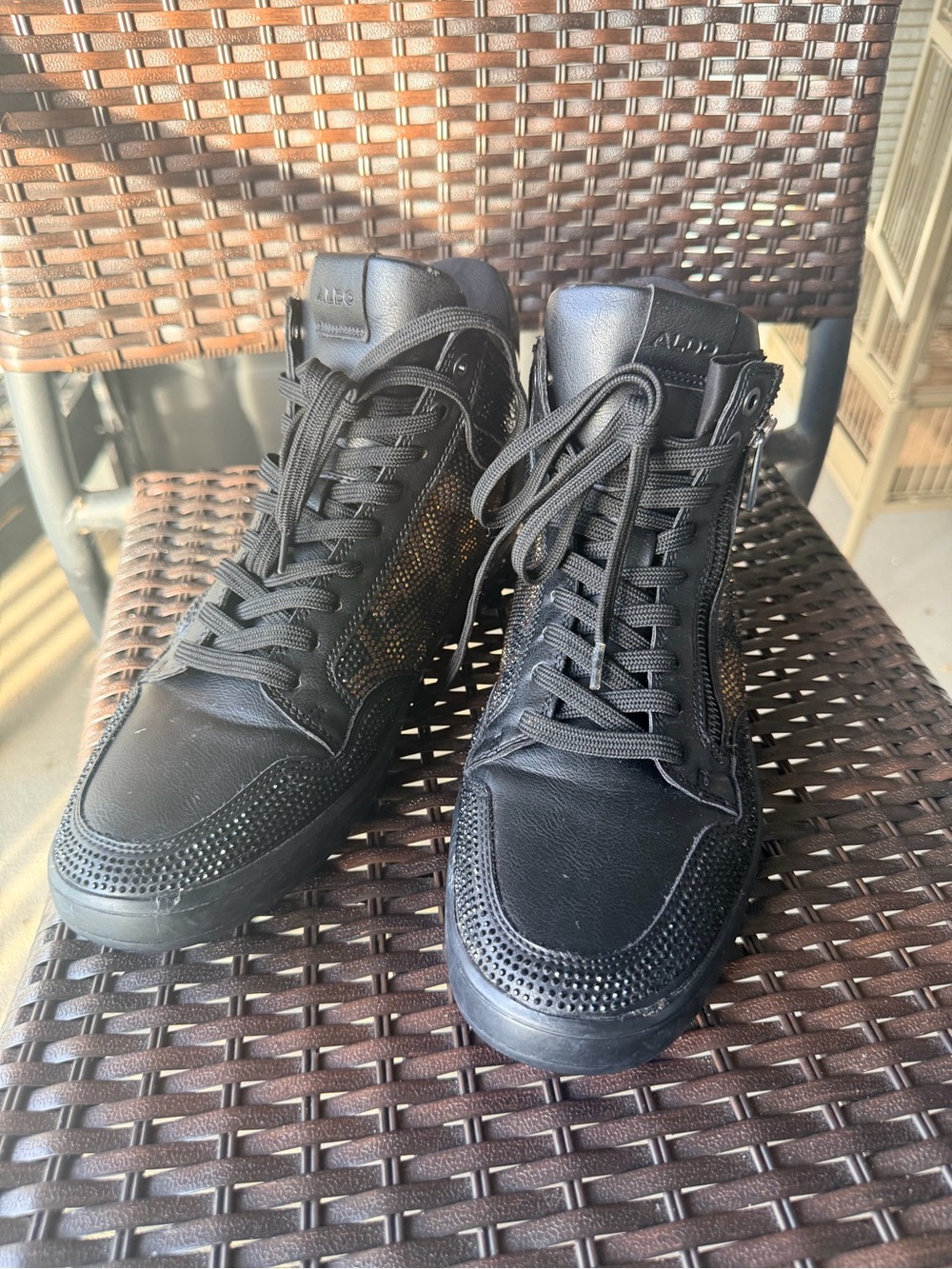 ALDO Rhinestone Leopard Print High Top‎ Sneakers Women’s Size 9 Black